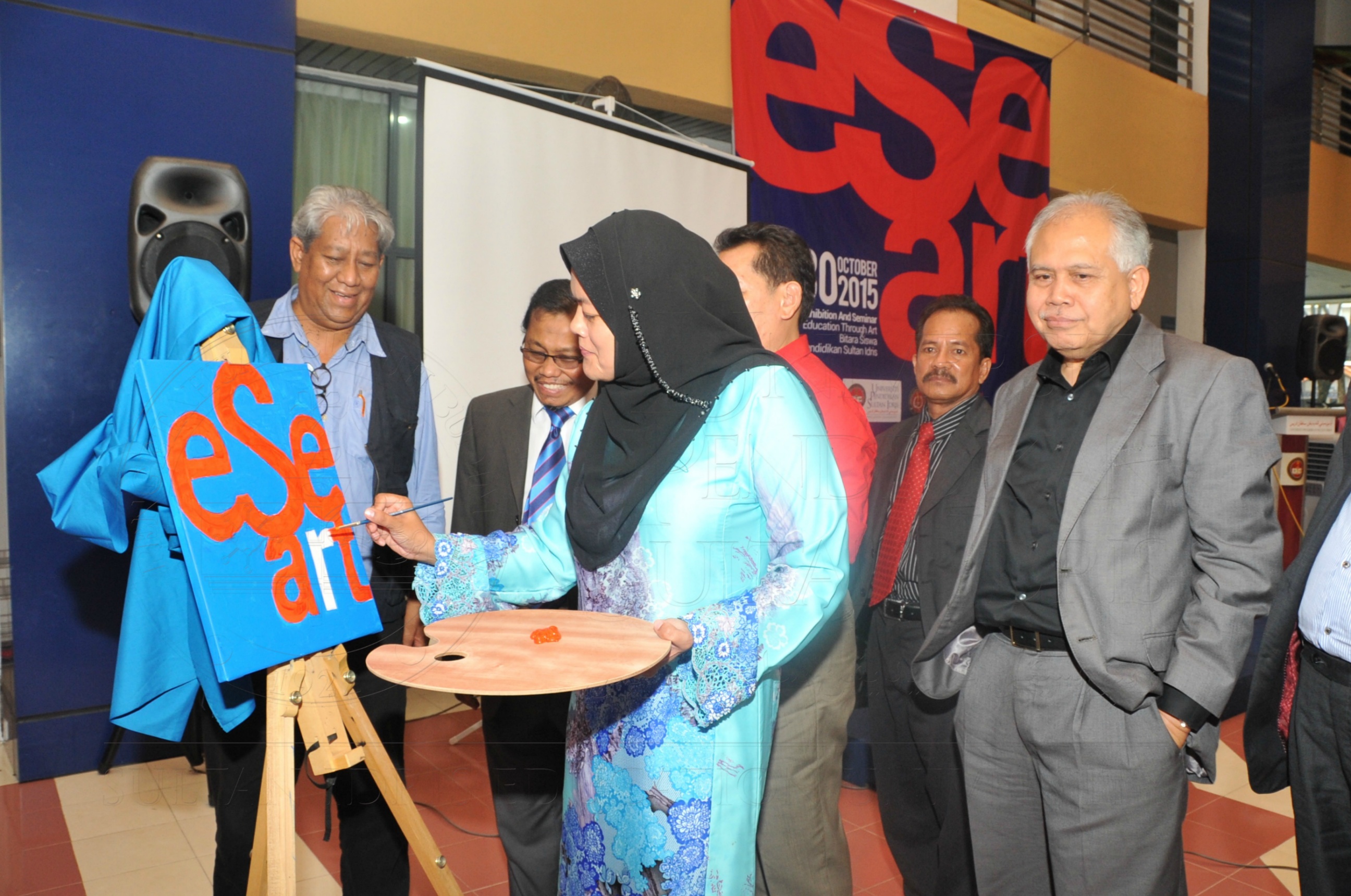 PRO15 173 ESE HAS 2361